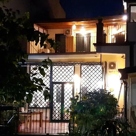 Casa Vacanza Da Isa * Aci Sant'Antonio