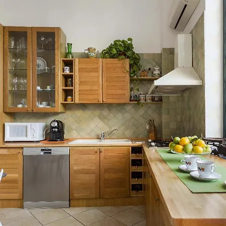 Apartment Casa Vacanza Da Isa Aci Sant'Antonio